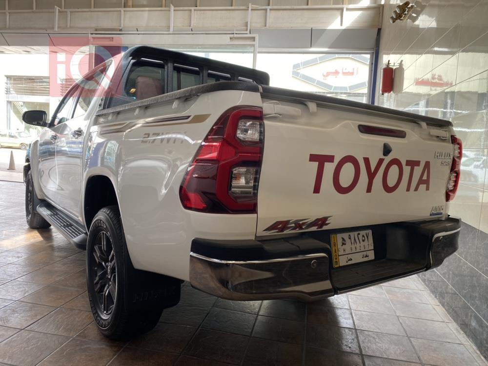 تويوتا هايلوكس